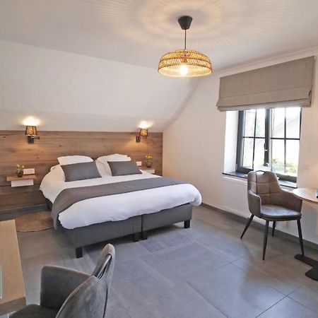 Auberge La Hutte Lurette Paliseul エクステリア 写真