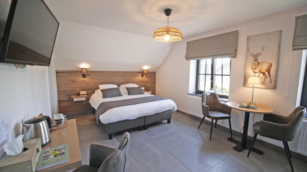 Auberge La Hutte Lurette Paliseul エクステリア 写真